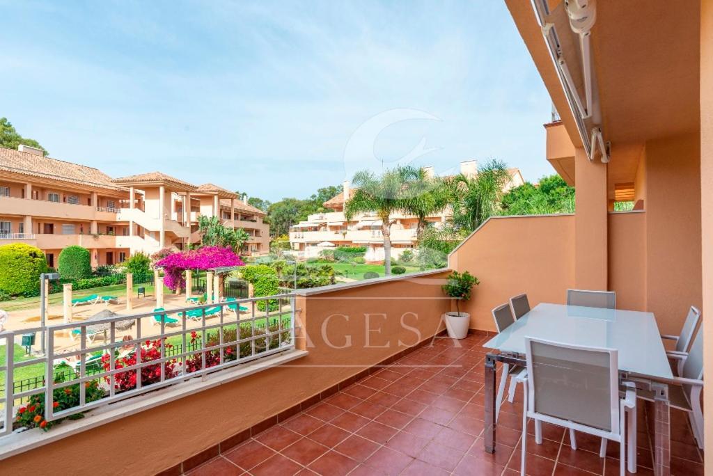 Jardines De Santa Maria Golf Apartment Marbella Exterior photo